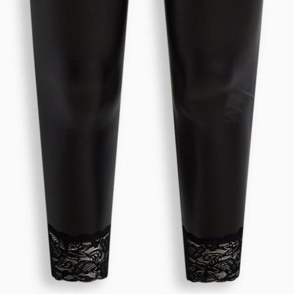 ❤️NWT VINTAGE TORRID LEGGING - FAUX VEGAN LEATHER LACE HEM FULL LENGTH PLUS SIZE - Picture 2 of 7